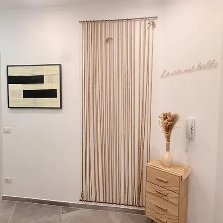 Umbertos Boutique *